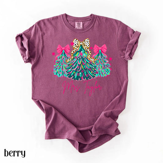 Christmas Teacher Comfort Colors Shirt Christms Tree Bow Holiday Custom Preschool Tee Kindergarten Xmas Tshirt First Grade Name T-Shirt