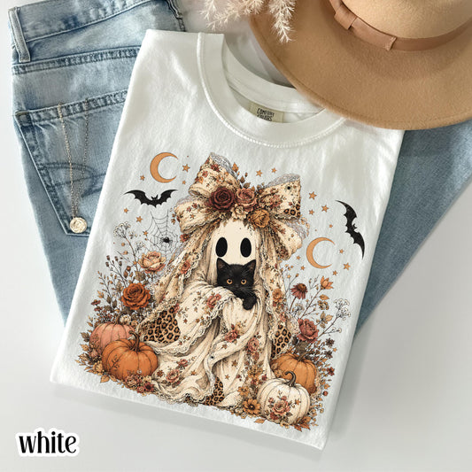 Comfort Colors® Geister-Shirt Blumen Gruselige Saison T-Shirt Schwarze Katze Halloween Herbst T-Shirt Vintage Spitze Kürbis T-Shirt Hübsche Cottagecore Leopard