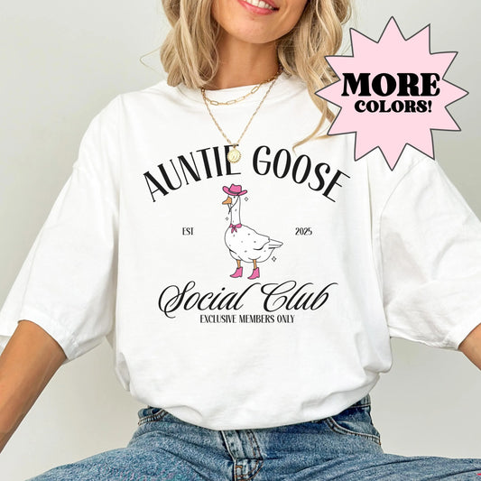Auntie Shirt, Aunt Shirt, Aunt Gift, Cowgirl Western Auntie Goose on the Loose Shirt, Cool Aunts Club, Pregnancy Announcement, Gift for Aunt