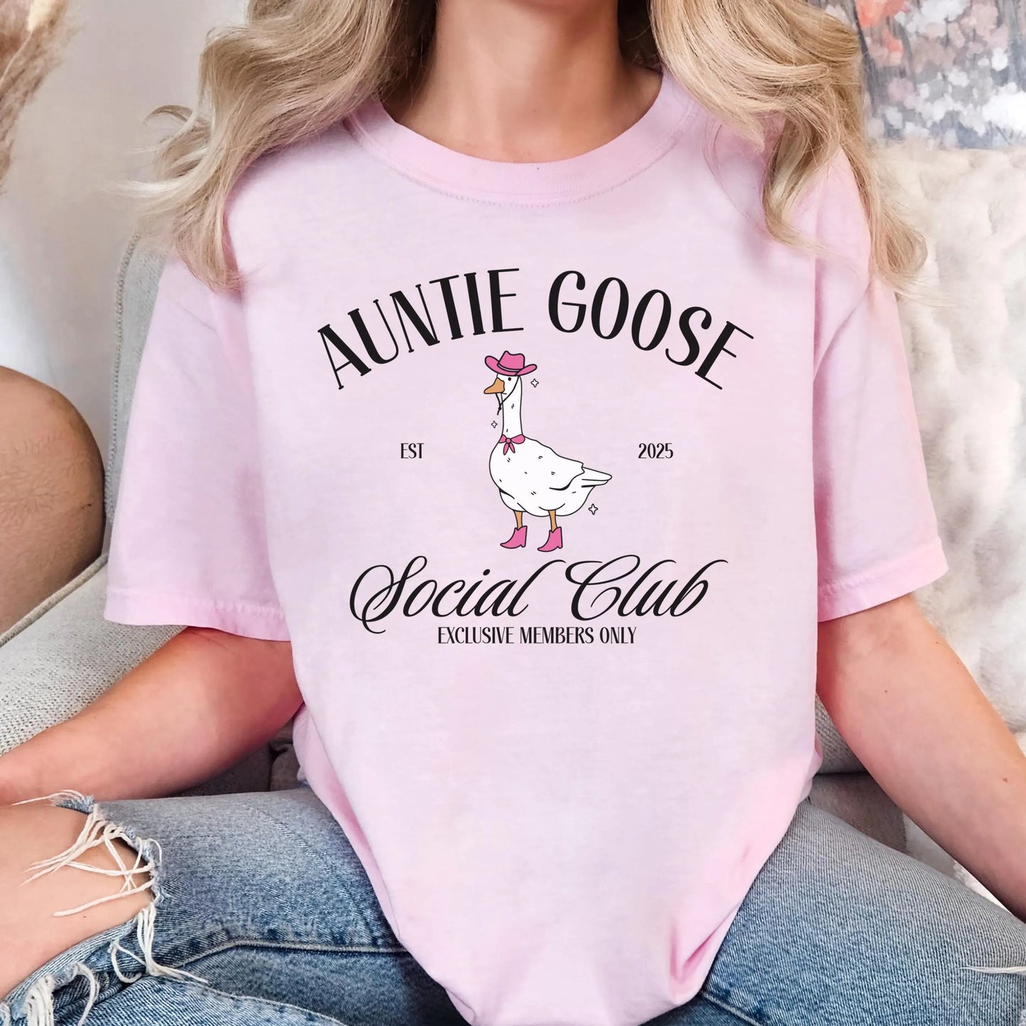 Auntie Shirt, Aunt Shirt, Aunt Gift, Cowgirl Western Auntie Goose on the Loose Shirt, Cool Aunts Club, Pregnancy Announcement, Gift for Aunt