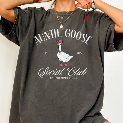 Auntie Shirt, Aunt Shirt, Aunt Gift, Cowgirl Western Auntie Goose on the Loose Shirt, Cool Aunts Club, Pregnancy Announcement, Gift for Aunt