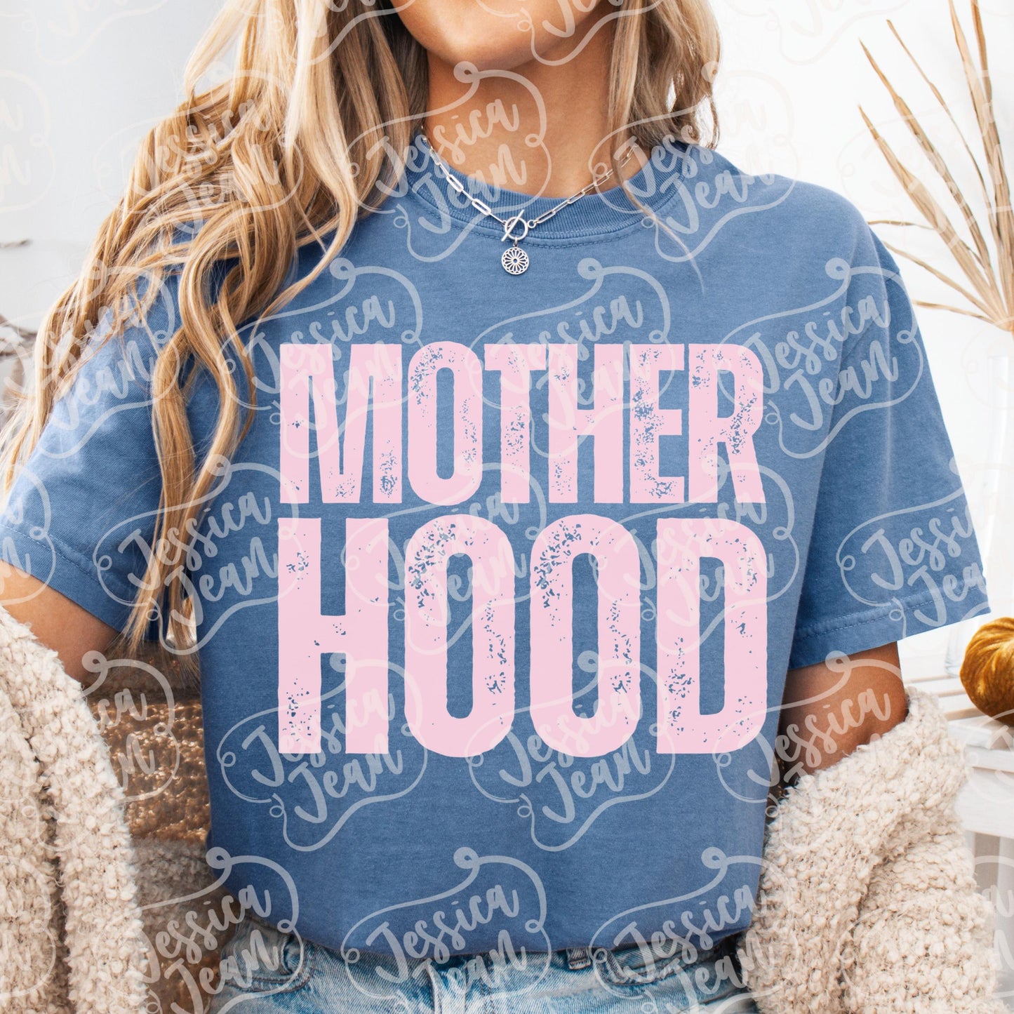 Comfort Colors Motherhood Shirt, Trendy Mama Tshirt, Mom Life Tee, Oversized Graphic Mom T-shirt, Motherhood T Shirt, Cool Mom Club