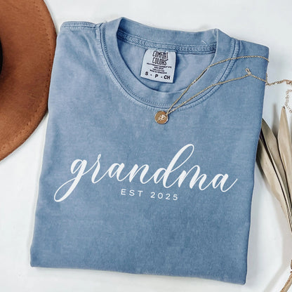 Comfort Colors Grandma Shirt, Mother's Day Shirt, New Grandma Shirt, Nana Shirt, Custom Mom Shirt, Pregnancy Reveal Shirt, Grandma Gift