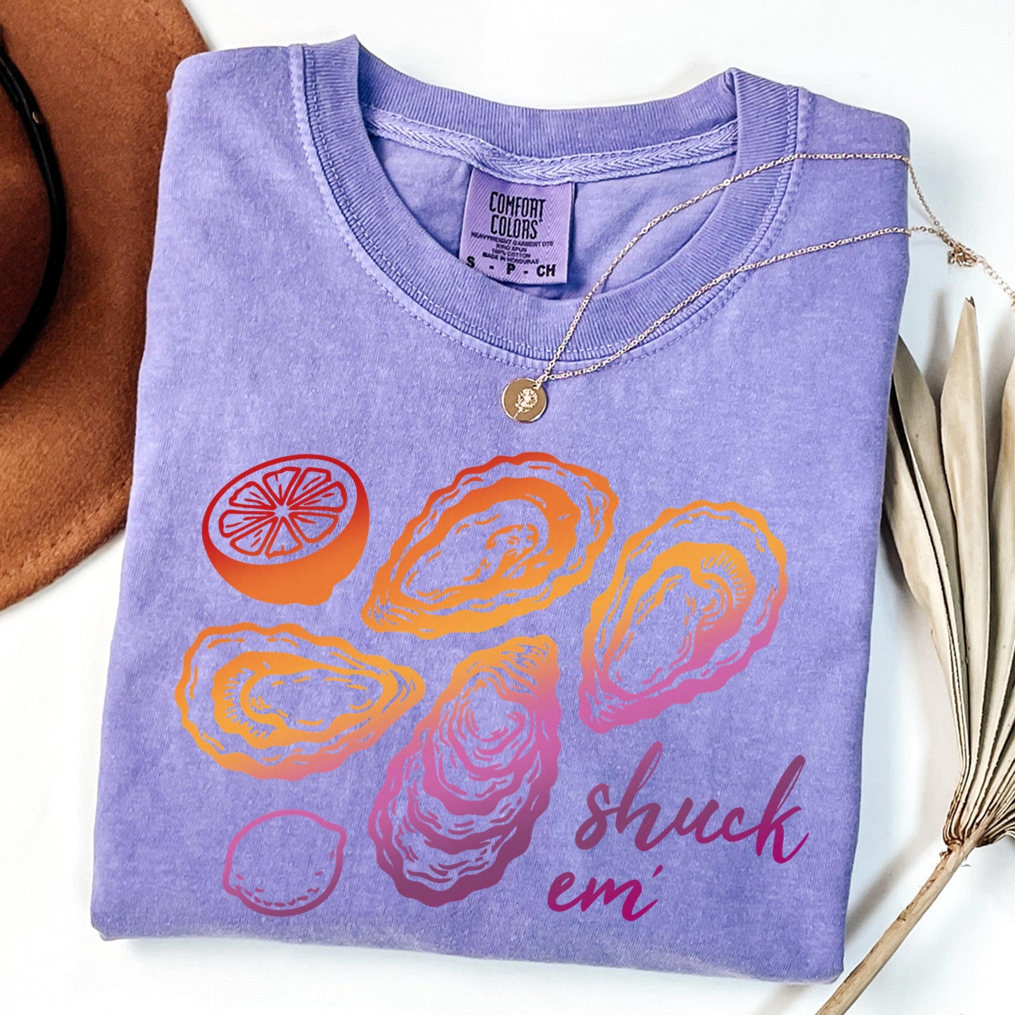 Comfort Colors Lesbian Shirt, Lesbian Pride Shirt, Pride Shirt, Gay Shirt, LGBTQ Shirt, Sapphic Shirt Shirt, Beach Shirt, Lesbian Flag