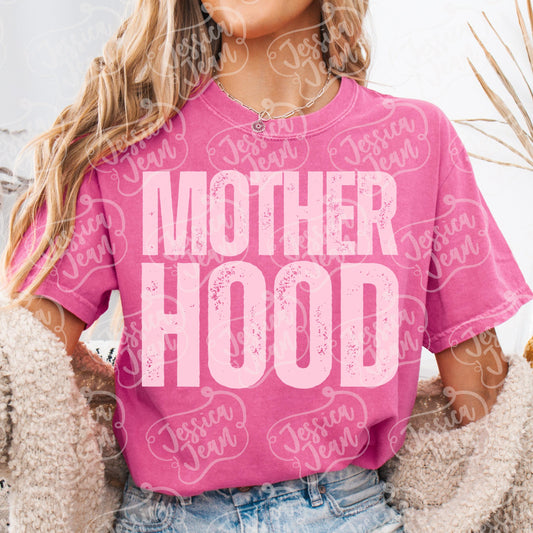 Comfort Colors Motherhood Shirt, Trendy Mama Tshirt, Mom Life Tee, Oversized Graphic Mom T-shirt, Motherhood T Shirt, Cool Mom Club