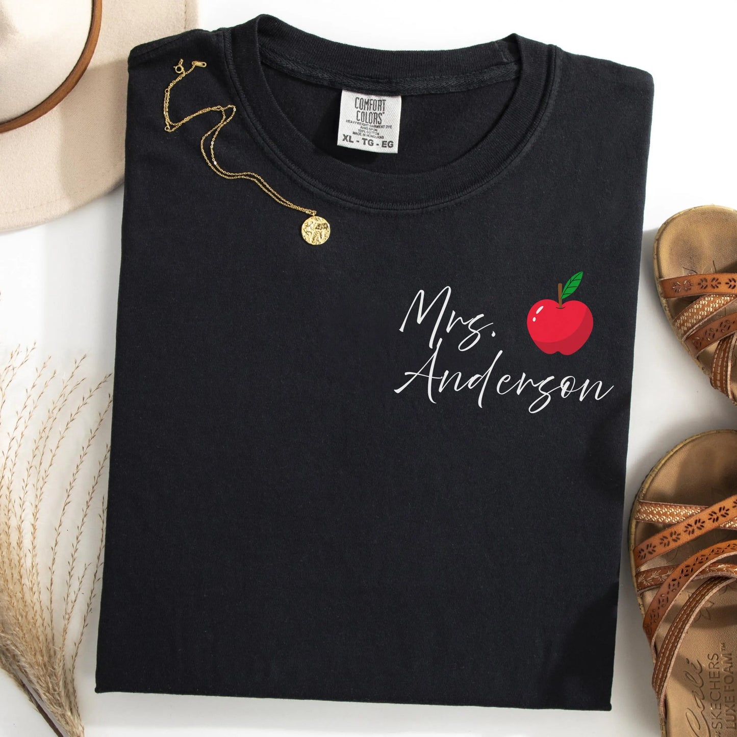 Comfort Colors Teacher Shirt, Kindergarten Teacher Last Name Shirt, Custom Back To School  Teacher T-Shirt, Personalized Apple Teacher Gift