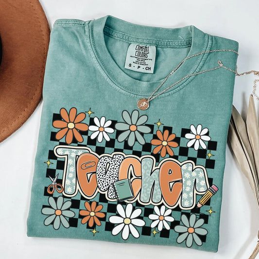 Comfort Colors Teacher Shirt, Teacher Shirts, Kindergarten Teacher Shirt, Custom Teacher Tshirt, Back to School Shirt, Teacher Appreciation