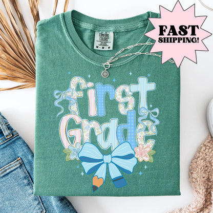 Comfort Colors Lehrer-Shirt, Lehrer-Shirt für die erste Klasse, Lehrer-Shirt 1. Klasse, T-Shirt für Lehrer 1. Klasse, Einschulungs-Shirt, Lehrer-T-Shirt