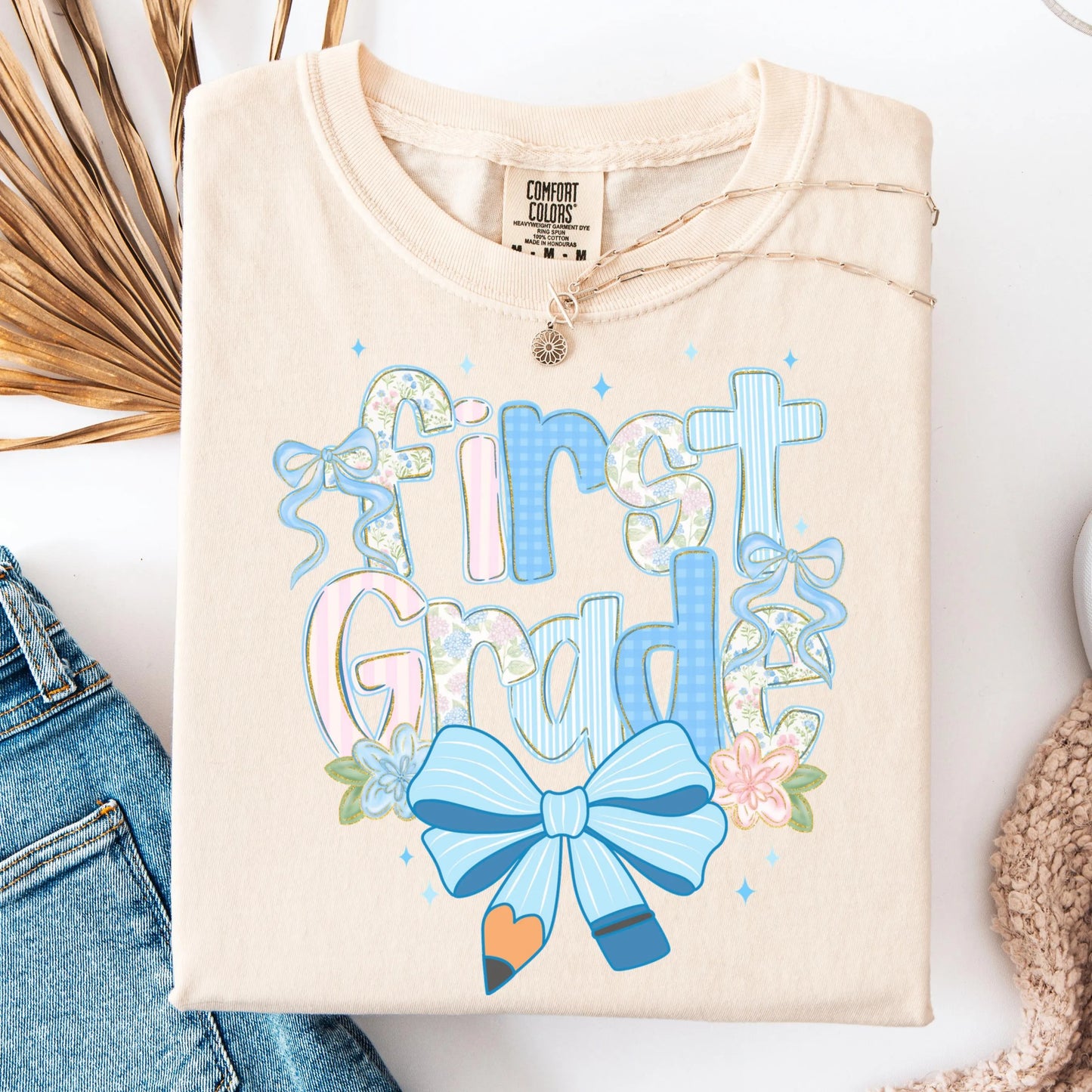 Comfort Colors Lehrer-Shirt, Lehrer-Shirt für die erste Klasse, Lehrer-Shirt 1. Klasse, T-Shirt für Lehrer 1. Klasse, Einschulungs-Shirt, Lehrer-T-Shirt