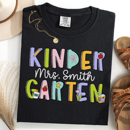 Comfort Colors Teacher Shirt, Kindergarten Teacher Shirt, Kindergarten Shirt, Back to School Shirt, Dream Team Tee, Teacher Appreciation Tee