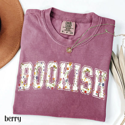 Book Comfort Colors Shirt Bookish Reading Flower T-Shirt Book Lover One More Chapter Tee Books and Coffee Librarian Tee for Teacher
