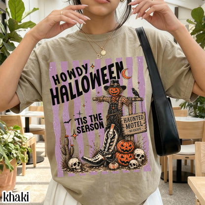 Western Halloween Comfort Colors® Shirt Howdy Country Tshirt Pumpkin Scarecrow Spooky Season Tee Tis The Season Outfit Cute Fall T-Shirt