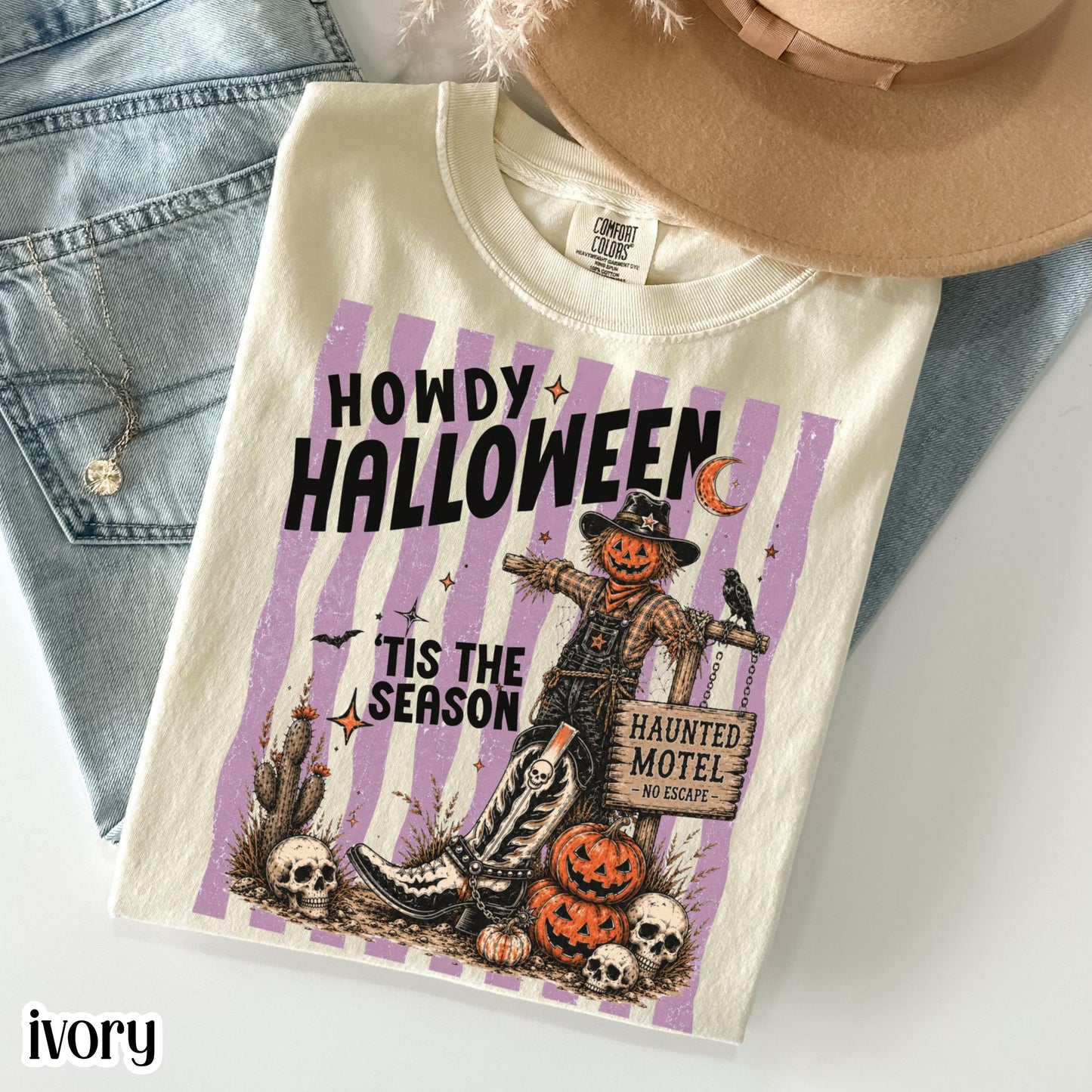 Western Halloween Comfort Colors® Shirt Howdy Country Tshirt Pumpkin Scarecrow Spooky Season Tee Tis The Season Outfit Cute Fall T-Shirt