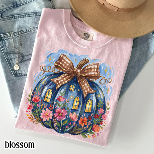 Comfort Colors® Pumpkin Shirt Halloween Spooky Season Vintage Autumn Tee Blue Floral Cottagecore T-Shirt Retro Flower Bow Fall Cozy TShirt