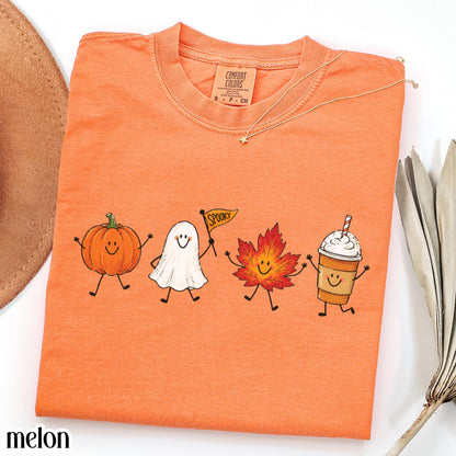T-Shirt Fall Doodle Comfort Colors® T-shirt Ambiance Automnale Douillette Saison effrayante Halloween T-shirt Summerween Citrouille Fantôme Feuille d'érable Latte